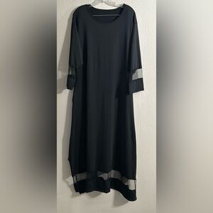 Long Black Maxi Dress With Hallo Out Long Sleeves
